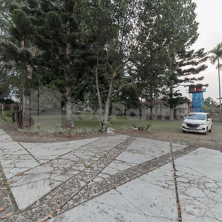 Bens Homestay Mitra Reddoorz Bogor Exteriör bild