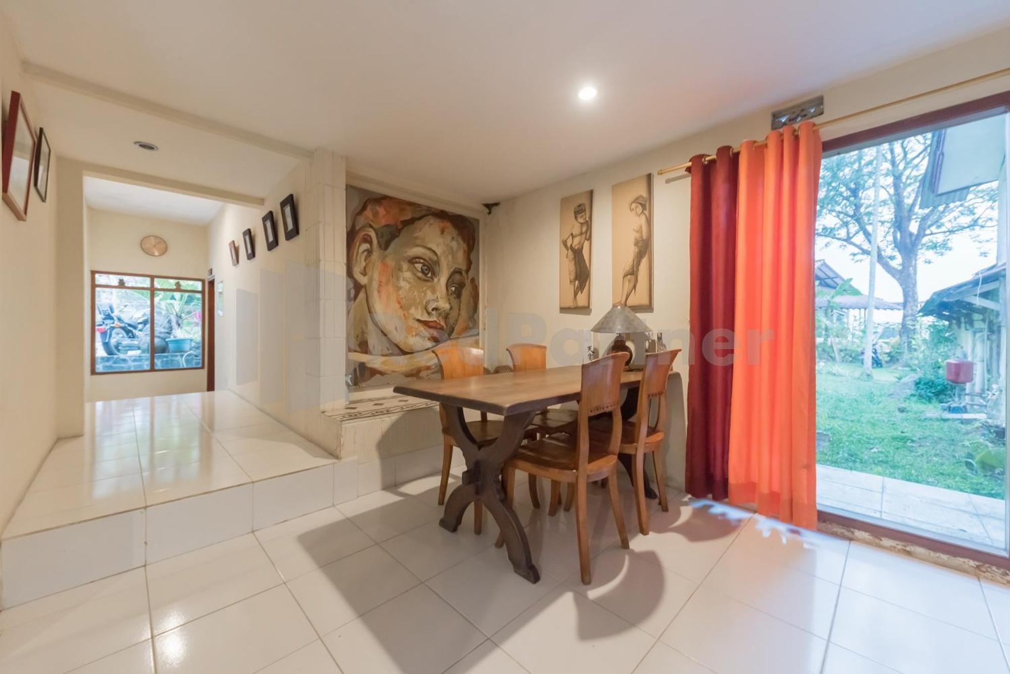 Bens Homestay Mitra Reddoorz Bogor Exteriör bild